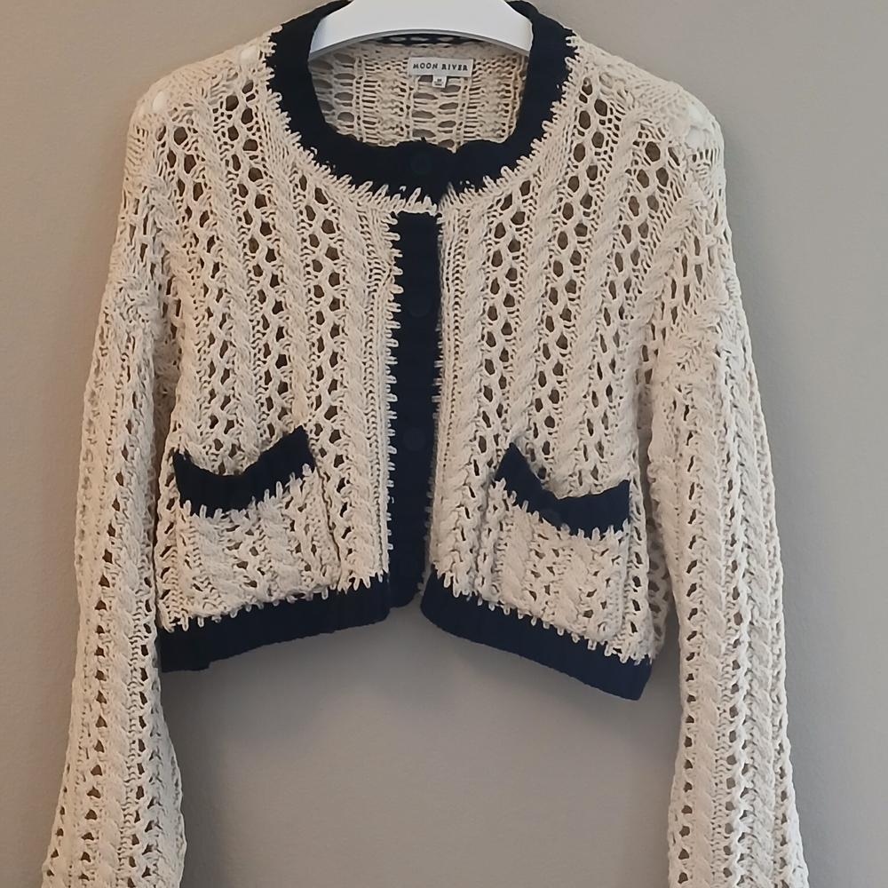 Kookai Women's Cream and Black Sweater